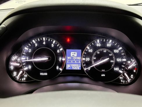 Used 2020 Nissan Armada Platinum w/ Captain's Chairs Package RWD image 35