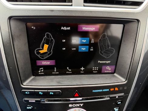 Used 2017 Ford Explorer Limited w/ Equipment Group 301A AWD/4WD image 25