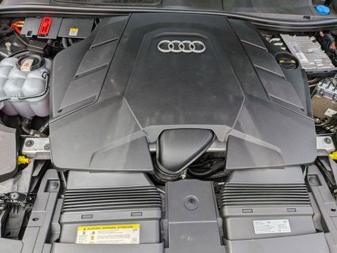 Used 2020 Audi Q8 Premium Plus AWD/4WD image 46