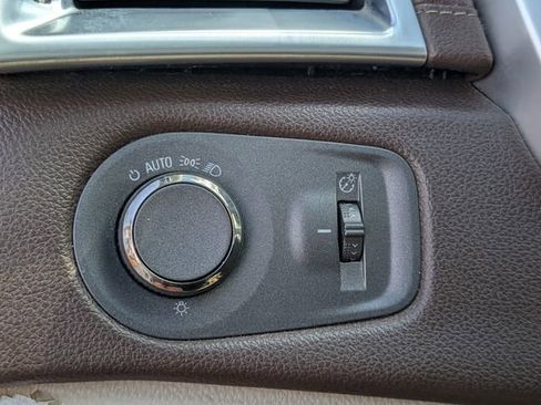 Used 2012 Cadillac SRX Luxury image 27