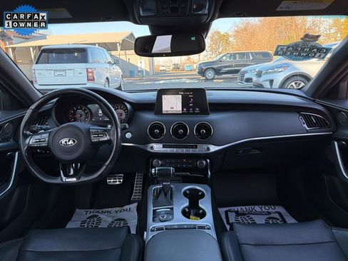 Used 2020 Kia Stinger GT1 image 22