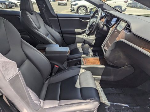 Used 2021 Tesla Model S Long Range Plus image 10