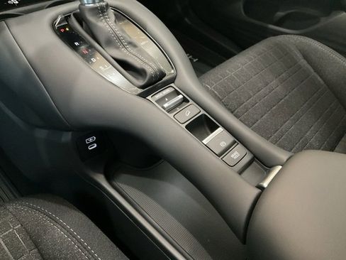 New 2026 Honda HR-V LX image 11