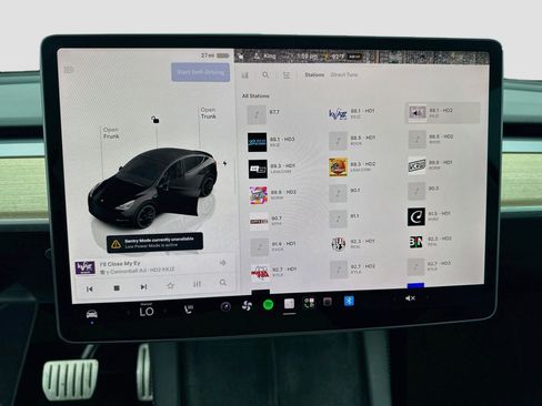 Used 2023 Tesla Model Y Performance AWD/4WD image 11