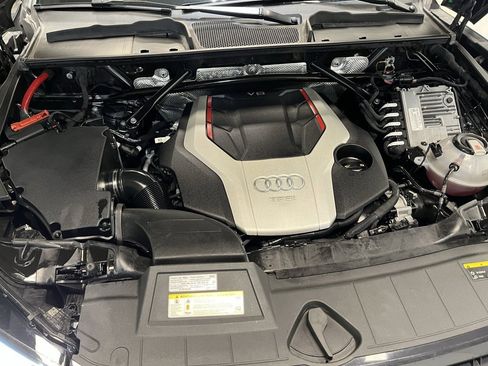 Used 2019 Audi SQ5 Premium Plus w/ Premium Plus Package image 19