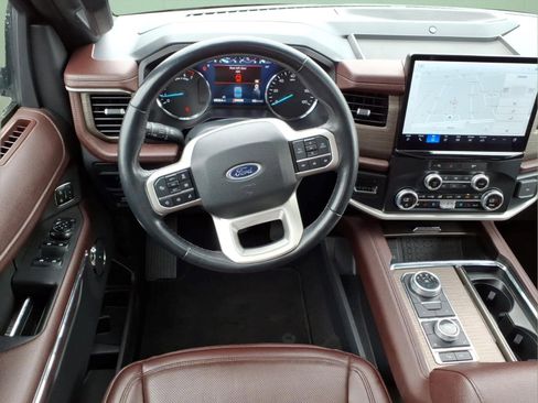 Used 2024 Ford Expedition Max Limited AWD/4WD image 14