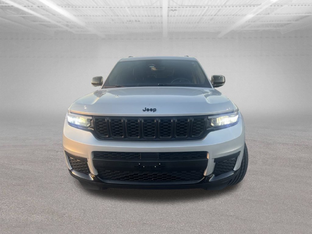 Used 2021 Jeep Grand Cherokee L Laredo RWD image 2