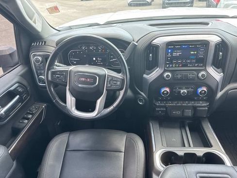 Used 2022 GMC Sierra 2500 SLT w/ SLT Premium Package AWD/4WD image 17