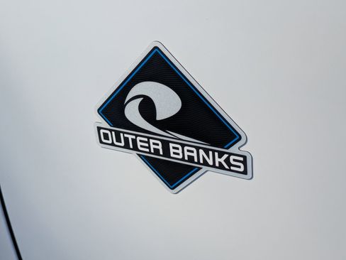 New 2025 Ford Bronco Sport Outer Banks image 9