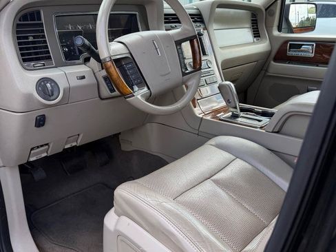 Used 2013 Lincoln Navigator 2WD w/ HD Trailer Tow Pkg image 12