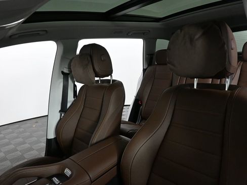 New 2026 Mercedes-Benz GLS 450 4MATIC image 5