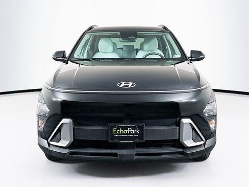 Used 2025 Hyundai Kona SEL AWD/4WD image 2