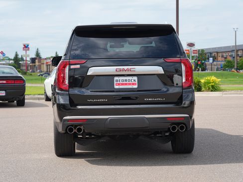 Used 2021 GMC Yukon Denali AWD/4WD image 4