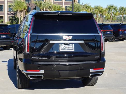 Used 2025 Cadillac Escalade Premium Luxury Platinum w/ LPO, Floor Liner Package image 7