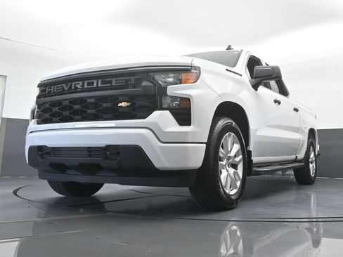Used 2024 Chevrolet Silverado 1500 Custom RWD image 57