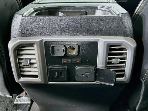 Used 2019 Ford F150 Platinum w/ Equipment Group 701A Luxury AWD/4WD image 22