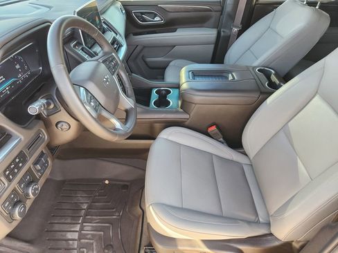 Used 2024 Chevrolet Tahoe Z71 w/ Luxury Package image 17