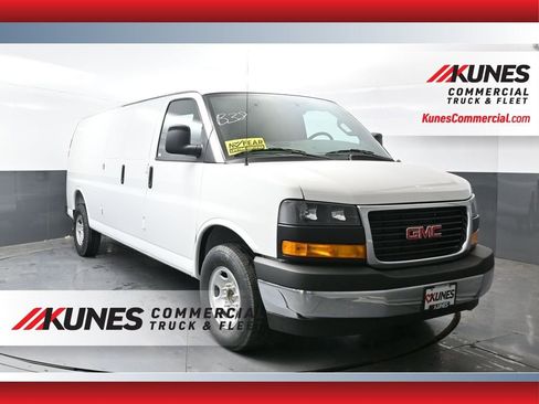 New 2026 GMC Savana 2500 Extended w/ Enhanced Convenience Package image 1