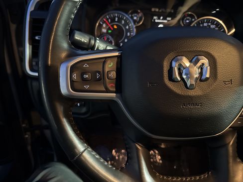 Used 2020 RAM 1500 Big Horn RWD image 18