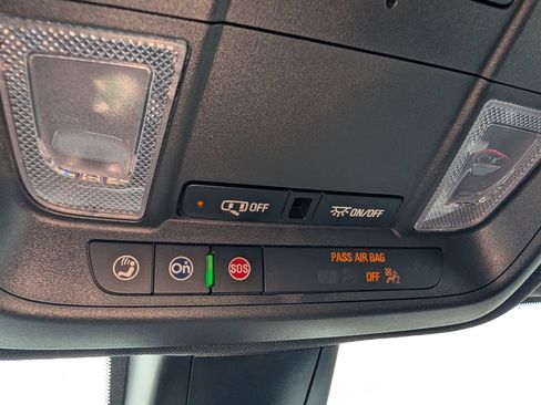 Used 2025 Chevrolet Blazer RS image 29