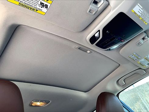 Used 2020 Subaru Outback Touring AWD/4WD image 14