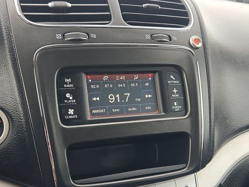 Used 2020 Dodge Journey SE w/ SE Popular Equipment Group FWD image 21