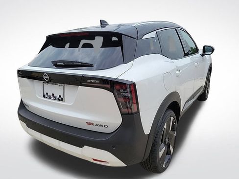 New 2025 Nissan Kicks SR w/ SR Premium Package image 5