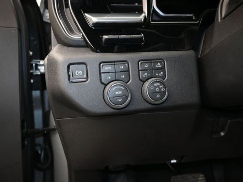 New 2026 Chevrolet Silverado 2500 High Country w/ High Country Premium Package AWD/4WD image 13