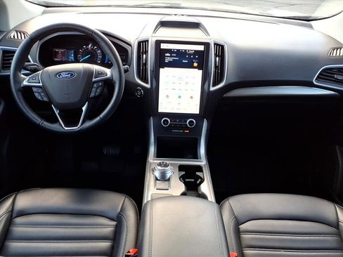 Used 2022 Ford Edge SEL w/ Convenience Package image 10