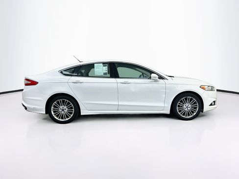 Used 2013 Ford Fusion SE FWD image 10