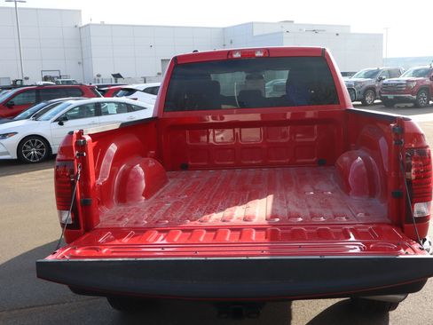 Used 2022 RAM 1500 Classic Warlock image 15