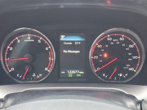 Used 2016 Toyota RAV4 SE image 16