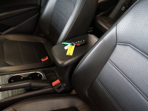 Used 2018 Volkswagen Passat 2.0T SE image 29