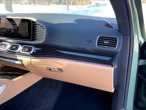 New 2026 Mercedes-Benz GLS 450 GLS 450 image 10