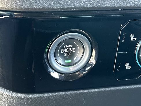 Used 2023 GMC Sierra 1500 Elevation AWD/4WD image 17