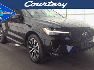 Used 2025 Volvo XC60 B5 Plus video 1