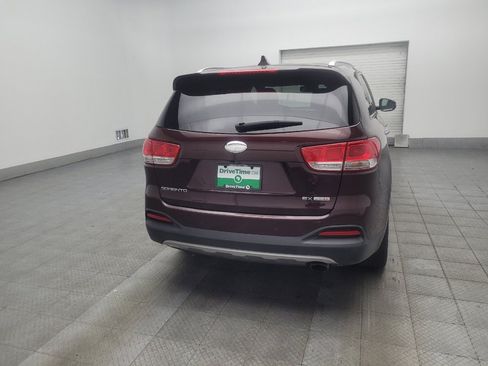 Used 2018 Kia Sorento EX AWD/4WD image 7