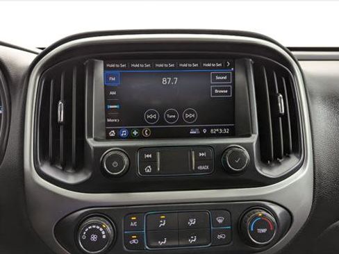 Used 2021 Chevrolet Colorado LT w/ Fleet Safety Package image 19