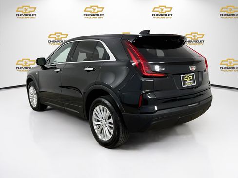 Used 2024 Cadillac XT4 Luxury FWD image 6