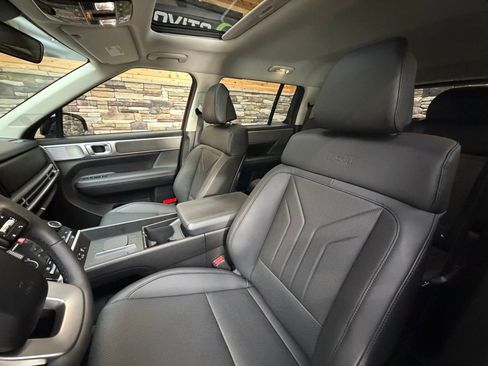 Used 2025 Hyundai Santa Fe XRT image 12