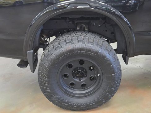 Used 2016 Nissan Titan PRO-4X w/ Pro-4x Convenience Package image 32