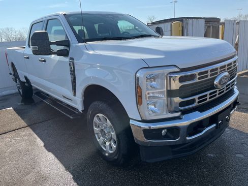 Used 2024 Ford F350 XLT image 20