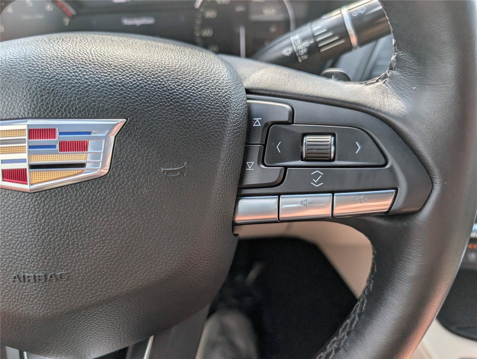 Used 2023 Cadillac CT4 Premium Luxury RWD image 25