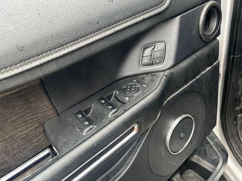 Certified 2019 Ford Expedition Limited image 17