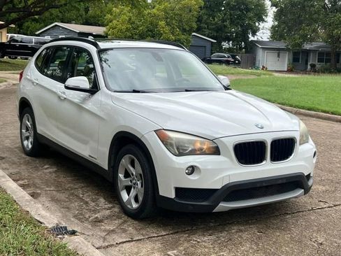 Used 2014 BMW X1 sDrive28i image 2