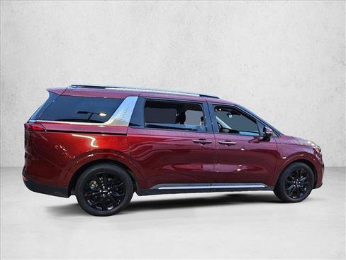 Used 2024 Kia Carnival SX image 4