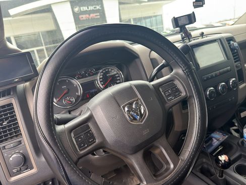 Used 2012 RAM 2500 ST w/ Chrome Appearance Group image 3