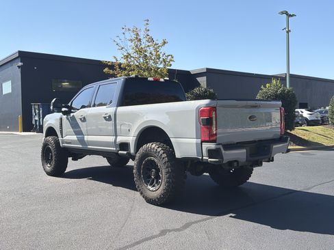 Used 2025 Ford F250 Lariat w/ Black Appearance Package AWD/4WD image 13