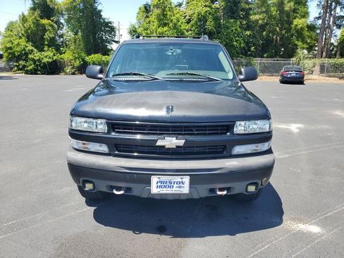 Used 2005 Chevrolet Tahoe Z71 w/ Preferred Equipment Group AWD/4WD image 2