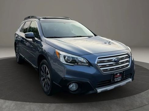 Used 2016 Subaru Outback 2.5i Limited AWD/4WD image 3